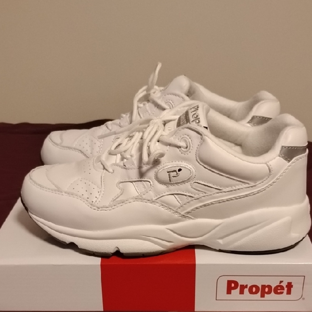 Propét Women's White Leather Walking Sneakers